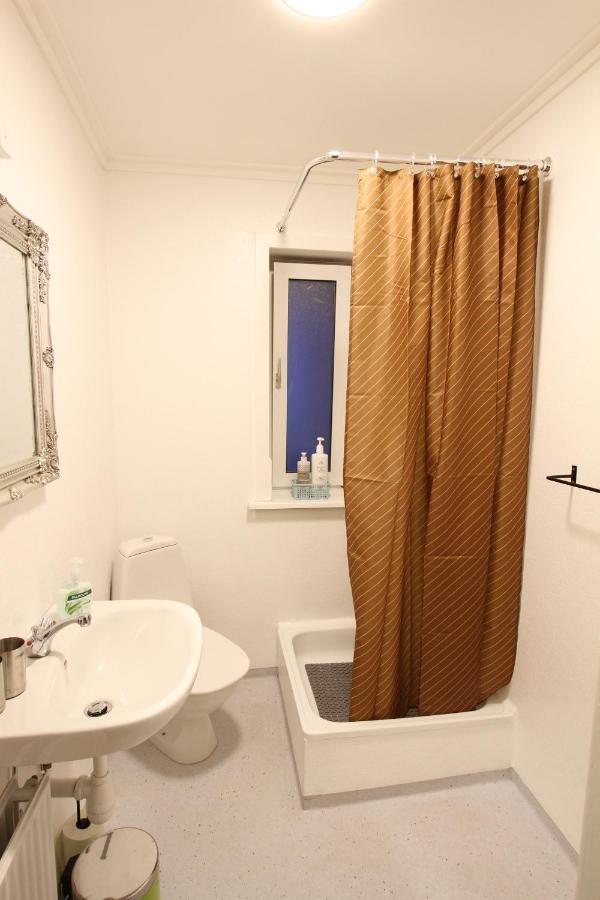Modern Apartment Near Beach, Marina & City Centre Torshavn Exterior photo